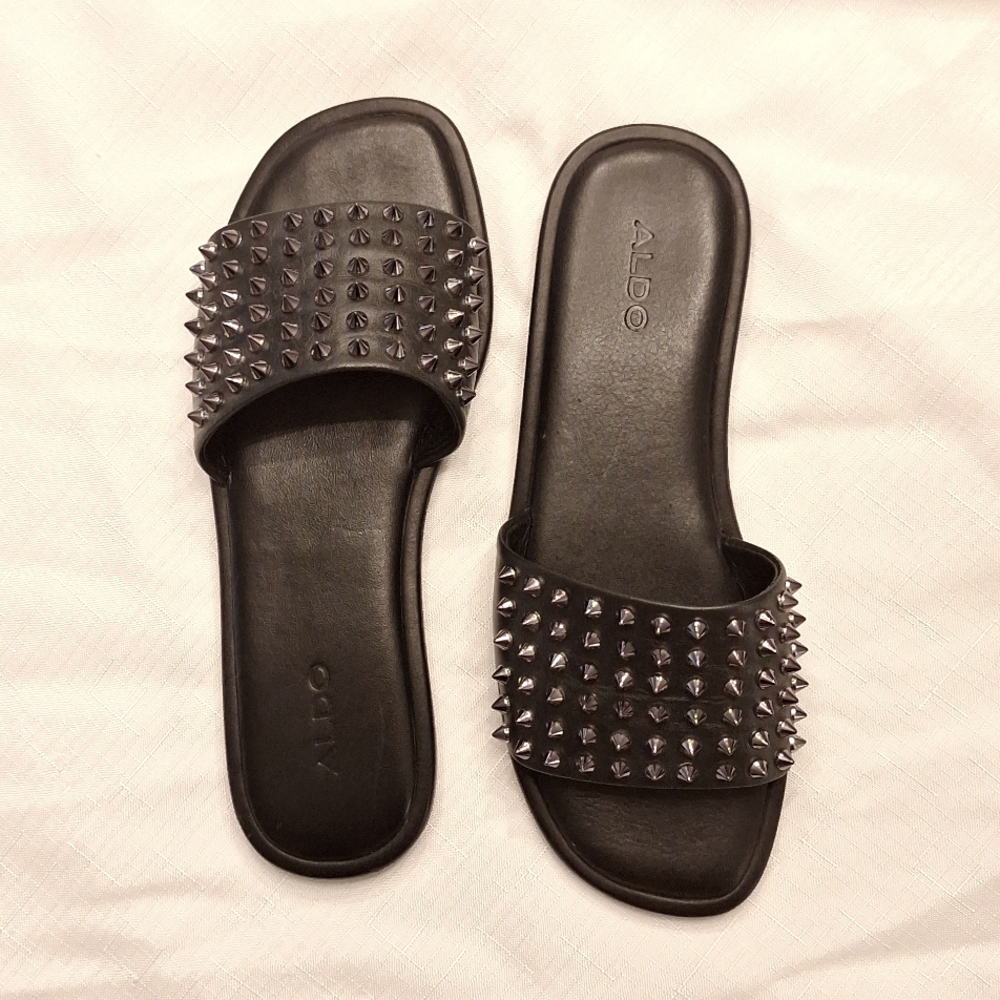 EUC Aldo spiked leather slides